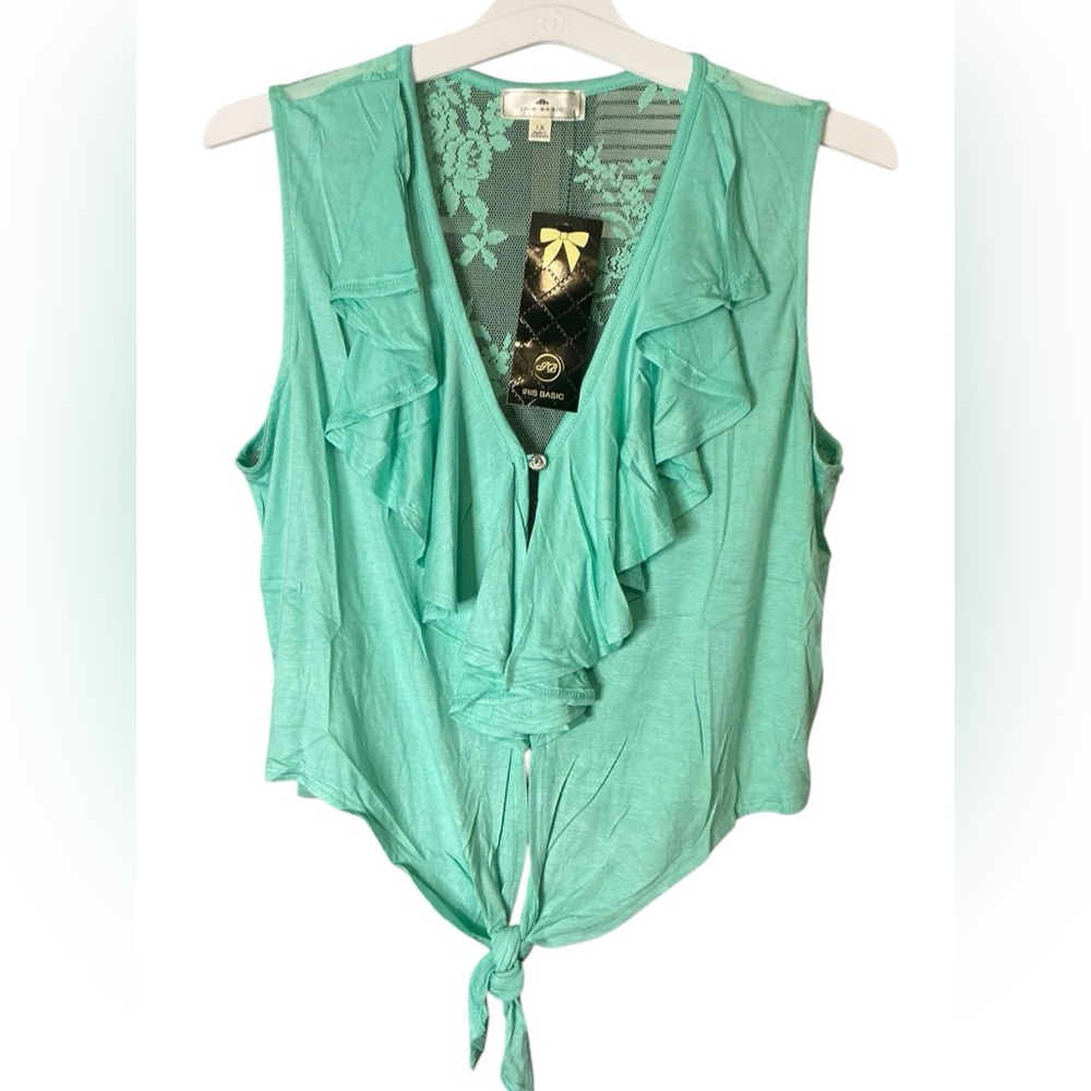 Iris Basic Green Sleeveless Ruffled Blouse